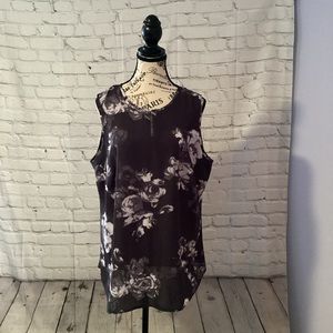 Violet & Claire Sleeveless Pullover Floral Shell w/Keyhole Opening - Size 1X